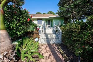 1010 Osprey Ct, Tarpon Springs, FL 34689, Sold 04/15/22