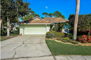 1010 Osprey Ct, Tarpon Springs, FL 34689, Sold 04/15/22