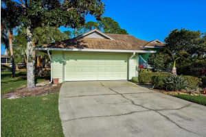 1010 Osprey Ct, Tarpon Springs, FL 34689, Sold 04/15/22
