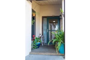 3207 Green Dolphin St, Tarpon Springs, FL 34689, Sold 03/17/22