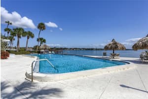 7200 Sunshine Skyway Ln S, St. Petersburg, FL 33711, Sold 03/31/22