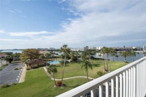 10216 Regal Dr, Largo, FL 33774, Sold 04/06/22