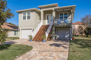 1563 Macchesney Dr, Tarpon Springs, FL 34689, Sold 05/02/22