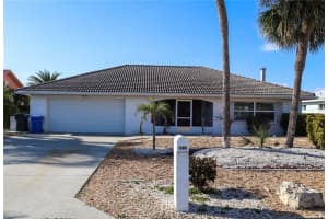 6311 Lake Sunrise Dr, Apollo Beach, FL 33572, Sold 03/18/22