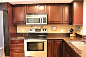 1328 Pasadena Ave S, South Pasadena, FL 33707, Sold 04/29/22