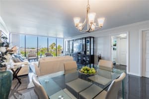 7600 Bayshore Dr, Treasure Island, FL 33706, Sold 05/06/22