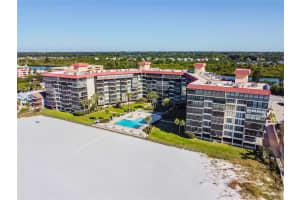 18304 Gulf Blvd, Redington Shores, FL 33708, Sold 04/29/22