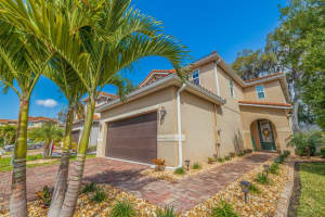 10221 Grand Oak Cir, Madeira Beach, FL 33708, Sold 05/03/22