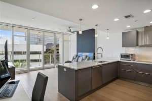 175 1st St S, St. Petersburg, FL 33701, Sold 05/05/22