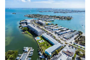 1819 Shore Dr S, South Pasadena, FL 33707, Sold 04/15/22
