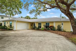 520 24th Ave SE, St. Petersburg, FL 33705, Sold 04/29/22