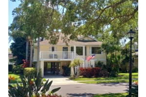 1003 Marsh View Ln, Tarpon Springs, FL 34689, Sold 05/31/22