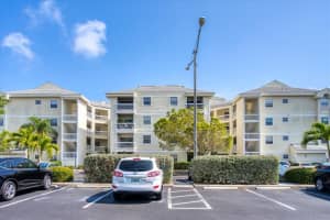 6817 Stonesthrow Cir N, St. Petersburg, FL 33710, Sold 04/29/22