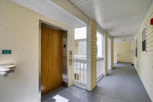6817 Stonesthrow Cir N, St. Petersburg, FL 33710, Sold 04/29/22