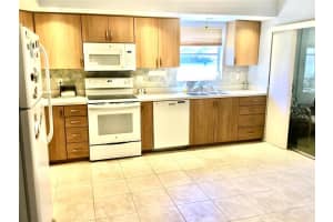 2101 Sunset Point Rd, Clearwater, FL 33765, Sold 05/13/22