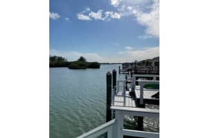 342 Boca Ciega Point Blvd, St. Petersburg, FL 33708, Sold 04/29/22