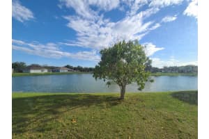 3319 48th St E, Palmetto, FL 34221, Sold 04/14/22