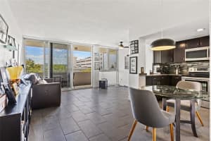 470 3rd St S, St. Petersburg, FL 33701, Sold 05/11/22