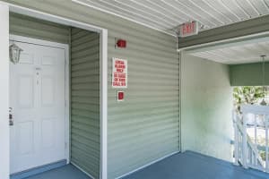 6932 Stonesthrow Cir N, St. Petersburg, FL 33710, Sold 04/29/22