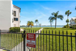 868 Bayway Blvd, Clearwater, FL 33767, Sold 04/25/22