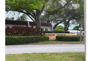 9220 Mission Oaks Blvd, Seminole, FL 33776, Sold 04/15/22