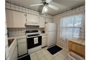 9220 Mission Oaks Blvd, Seminole, FL 33776, Sold 04/15/22