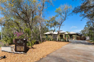 8075 Delaware Dr, Spring Hill, FL 34607, Sold 05/31/22