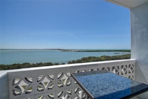 7 Elgin Pl, Dunedin, FL 34698, Sold 05/16/22