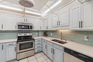 1 Key Capri, Treasure Island, FL 33706, Sold 05/04/22