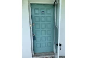 5267 81st St N, St. Petersburg, FL 33709, Sold 06/17/22