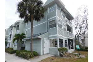6916 Stonesthrow Cir N, St. Petersburg, FL 33710, Sold 04/27/22