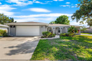 1701 Hibiscus Cir E, Oldsmar, FL 34677, Sold 05/19/22