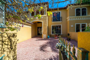3608 Ballastone Dr, Land O' Lakes, FL 34638, Sold 05/20/22