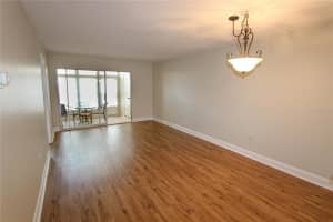 13856 Oakwood Ln, Seminole, FL 33776, Sold 06/29/22