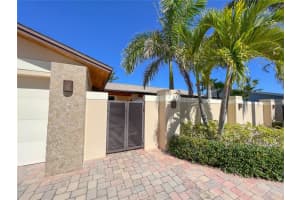 2850 Alton Dr, St Pete Beach, FL 33706, Sold 04/20/22