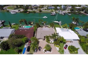 2850 Alton Dr, St Pete Beach, FL 33706, Sold 04/20/22