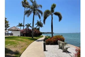 5220 Brittany Dr S, St. Petersburg, FL 33715, Sold 05/06/22