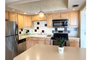 5220 Brittany Dr S, St. Petersburg, FL 33715, Sold 05/06/22