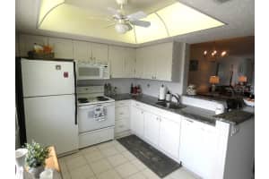 948 VIRGINIA ST #304, DUNEDIN, FL 34698 Sold 06/29/22