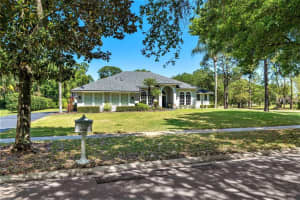 10205 Trout Ln, Orlando, FL 32836, Sold 05/02/22