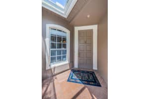 4231 Waterscape Dr, Palm Harbor, FL 34685, Sold 04/27/22