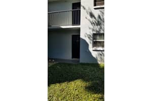 2835 Somerset Park Dr, Tampa, FL 33613, Sold 10/25/22