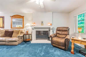 2101 Sunset Point Rd, Clearwater, FL 33765, Sold 06/09/22
