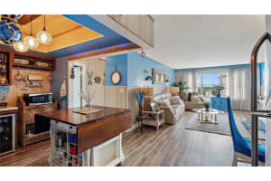 5220 BRITTANY DR S #607, ST PETERSBURG, FL 33715 Sold 08/22/22