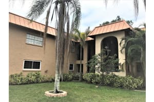 4500 E Bay Dr, Clearwater, FL 33764, Sold 05/03/22