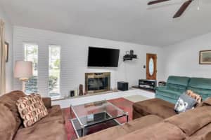 6947 Shore Dr S, South Pasadena, FL 33707, Sold 05/27/22