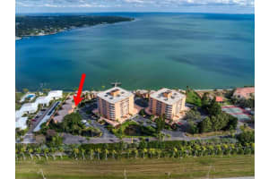 7400 Sunshine Skyway Ln S, St. Petersburg, FL 33711, Sold 05/31/22
