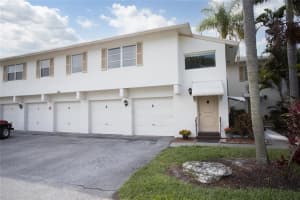 3202 39th St S, St. Petersburg, FL 33711, Sold 05/16/22
