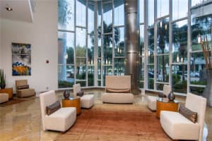 175 1st St S, St. Petersburg, FL 33701, Sold 05/13/22