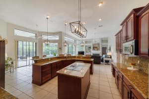 7439 ROYAL OAK DR, SPRING HILL, FL 34607 Sold 10/13/22